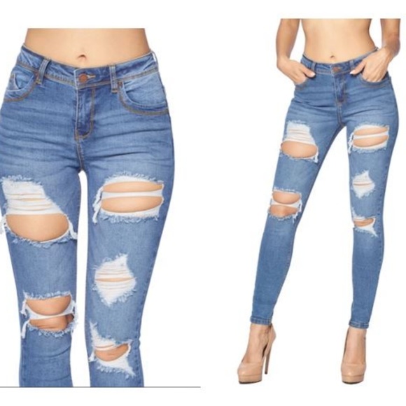 [SOLD] Destroyed Skinny Jeans, Size 5 (Junior) - Picture 2 of 3